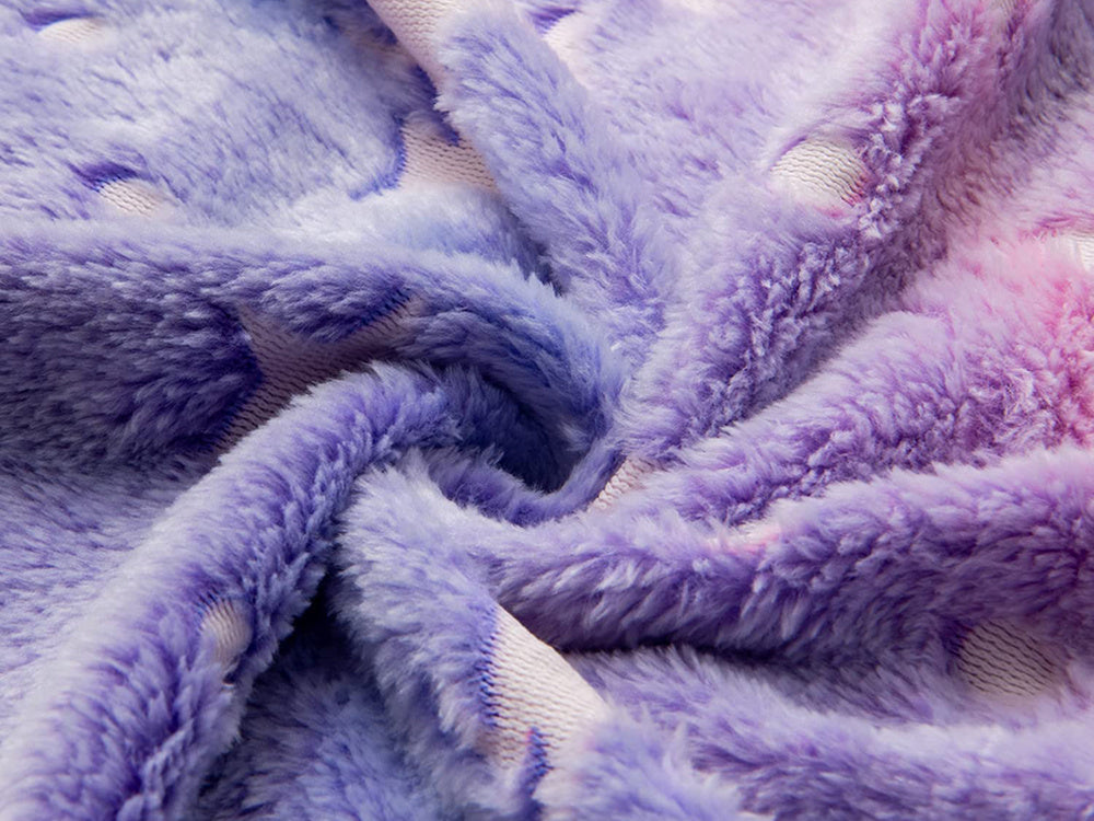 Rūtains džemperis ar mirdzošām zvaigznēm un violetu krāsu 
